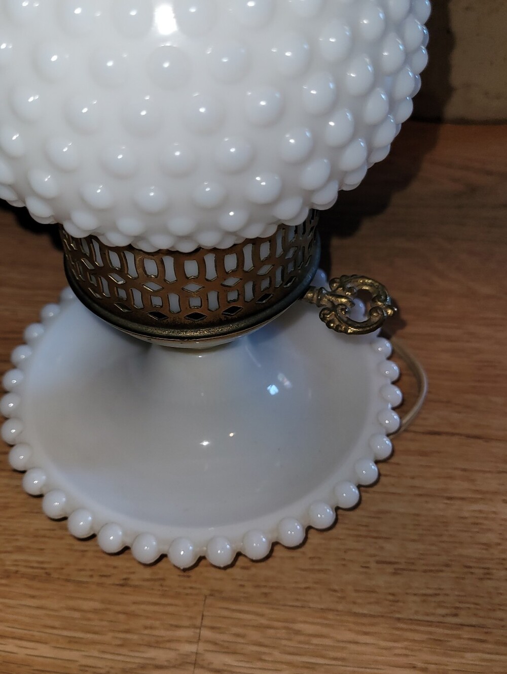 Vintage Fenton Lamp - Picture 9 of 10